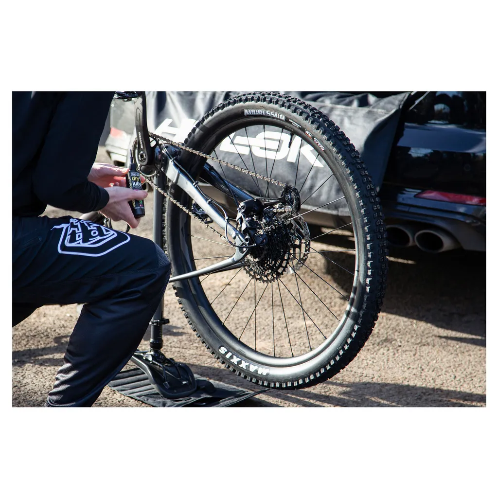 Hiplok Flipstand Compact Bike Stand_5.webp