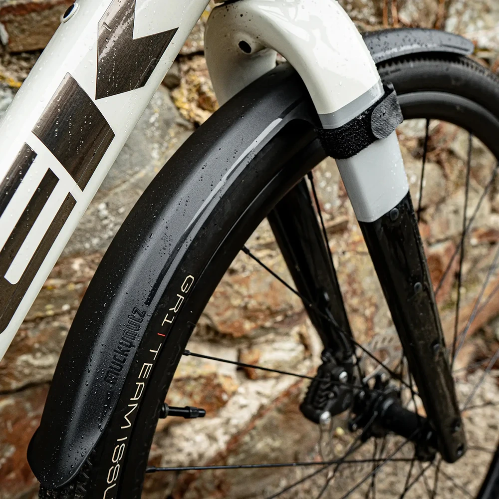 Mucky Nutz Front Zennor Gravel Guard in Black 2.webp