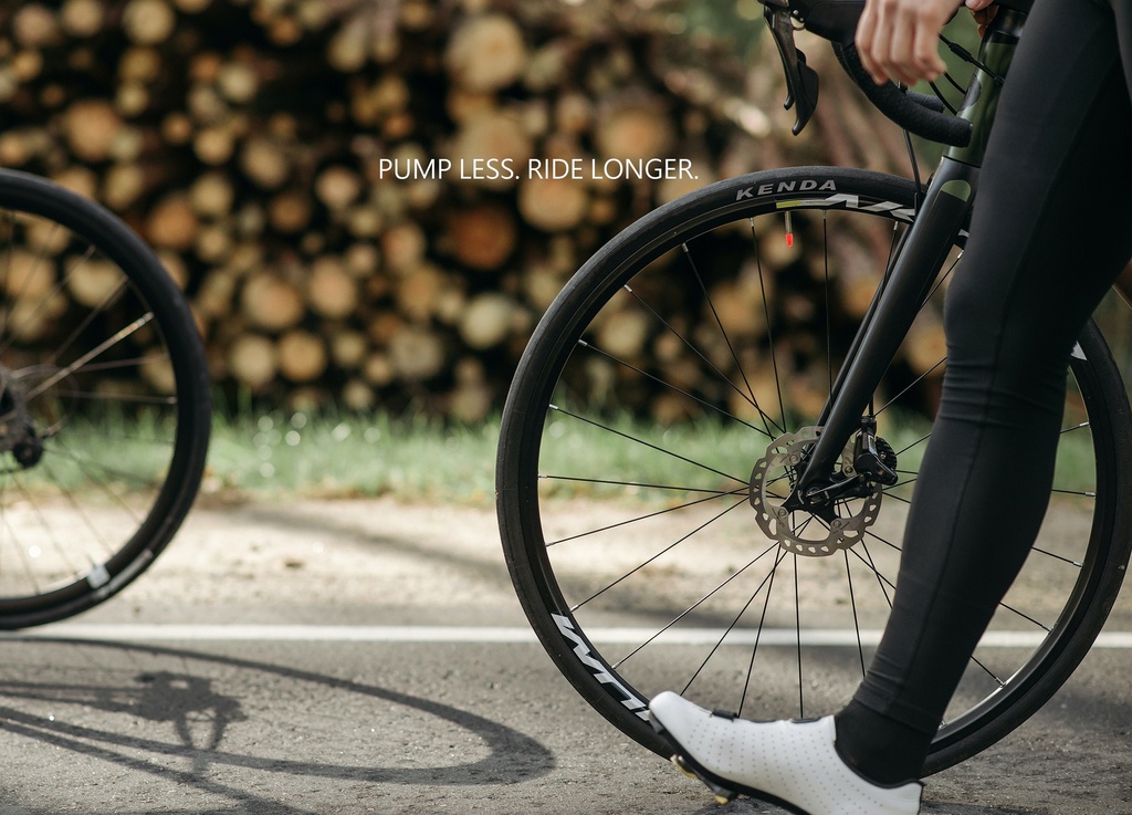 Airolution Inner Tubes 700×28-35 by Kenda Schrader 48mm 