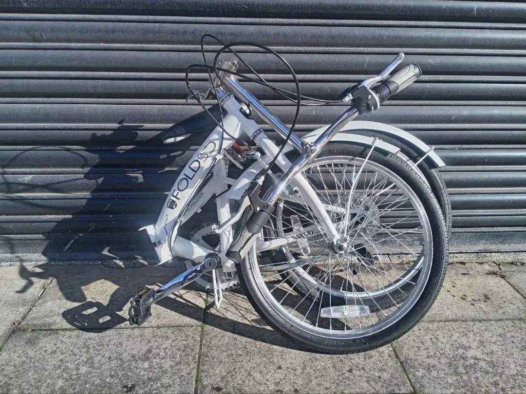 Fold Up Bike White Saxon 5.webp