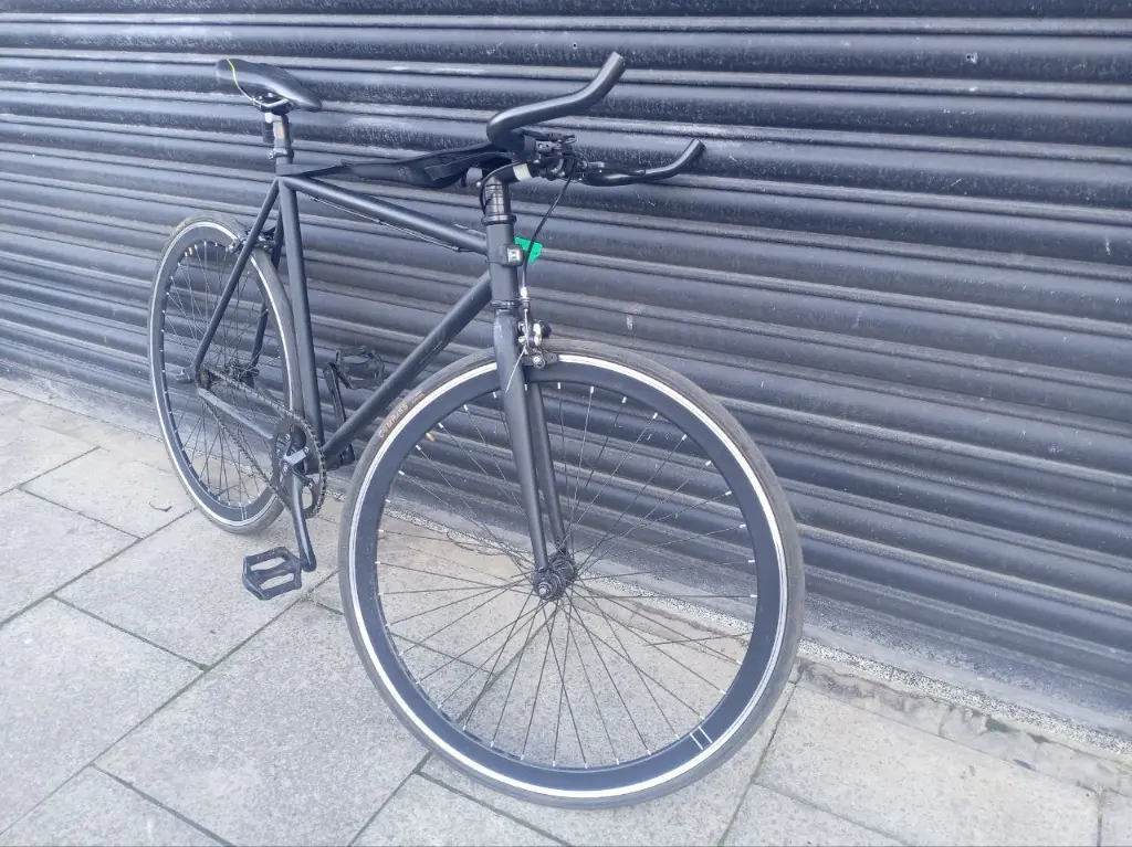 Black Fixie Bike Flip Flop Wheel 2.webp