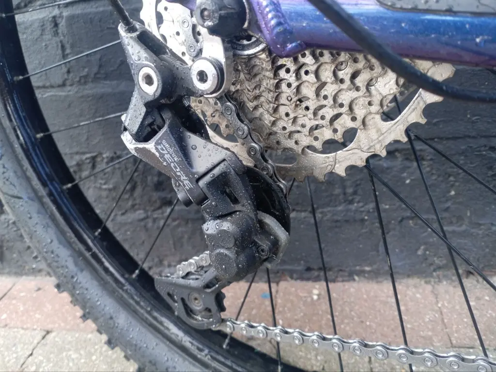Trek Roscoe 6 Purple 4.webp