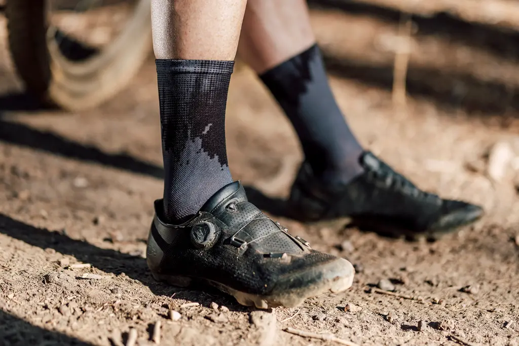 Sox Footwear Black Gravel Minimalist Premium Crew Socks 3.webp