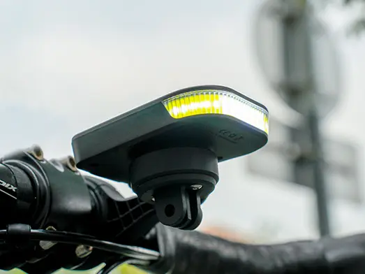 Ravemen FR300 PRO USB Rechargeable Out-Front Front Light with Aluminium Mounting Tab 300 Lumens - Compatible with Garmin & Wahoo 2.webp