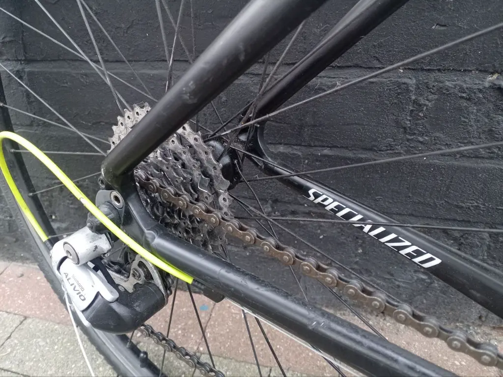 Specialized Globe Sport Bike 3.webp