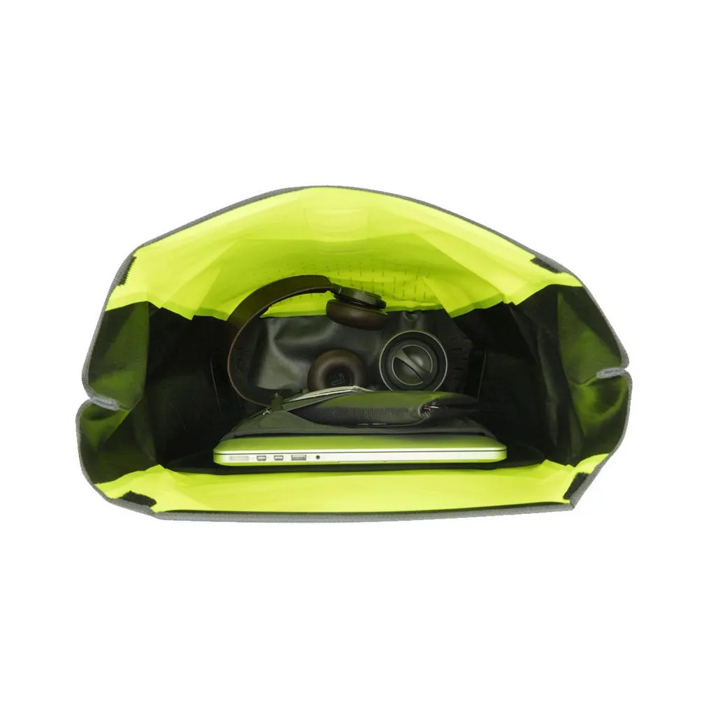 Altura Thunderstorm City Waterproof Cycling Pannier 20 Litre_9.webp