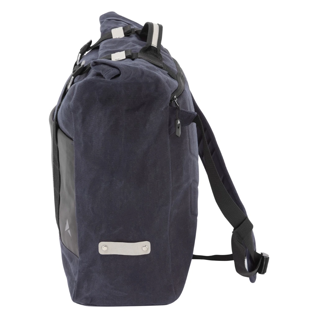 Altura Heritage Cycling Messenger Bag NAVY 25 Litre_2.webp