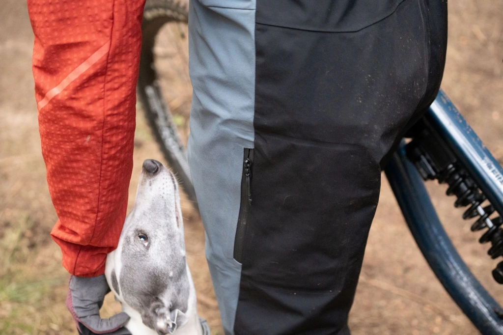 DTE 4 Season DWR Bib Trousers_4.webp