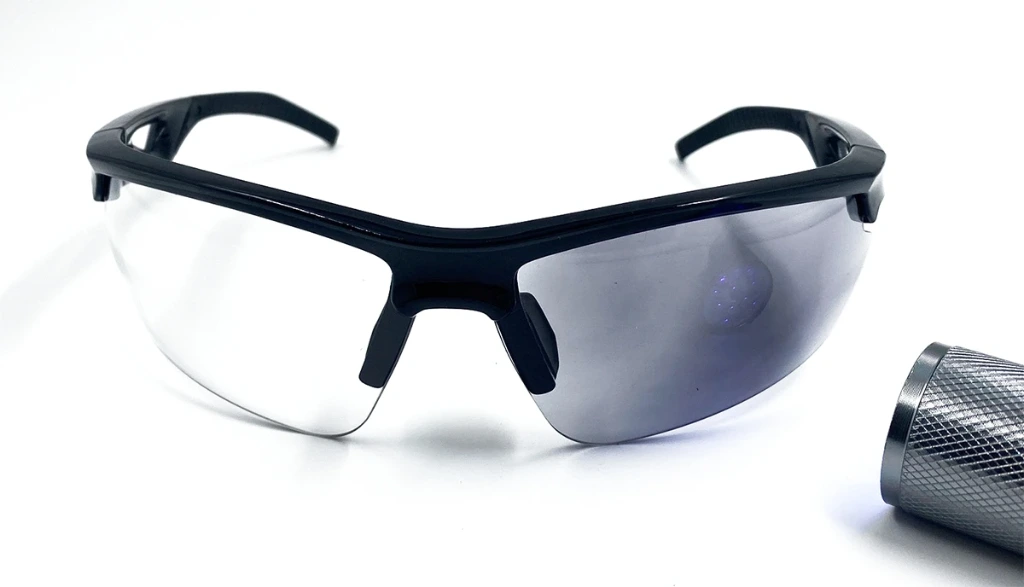 RX40 Photochromic Sport Eyewear in Black - Grey