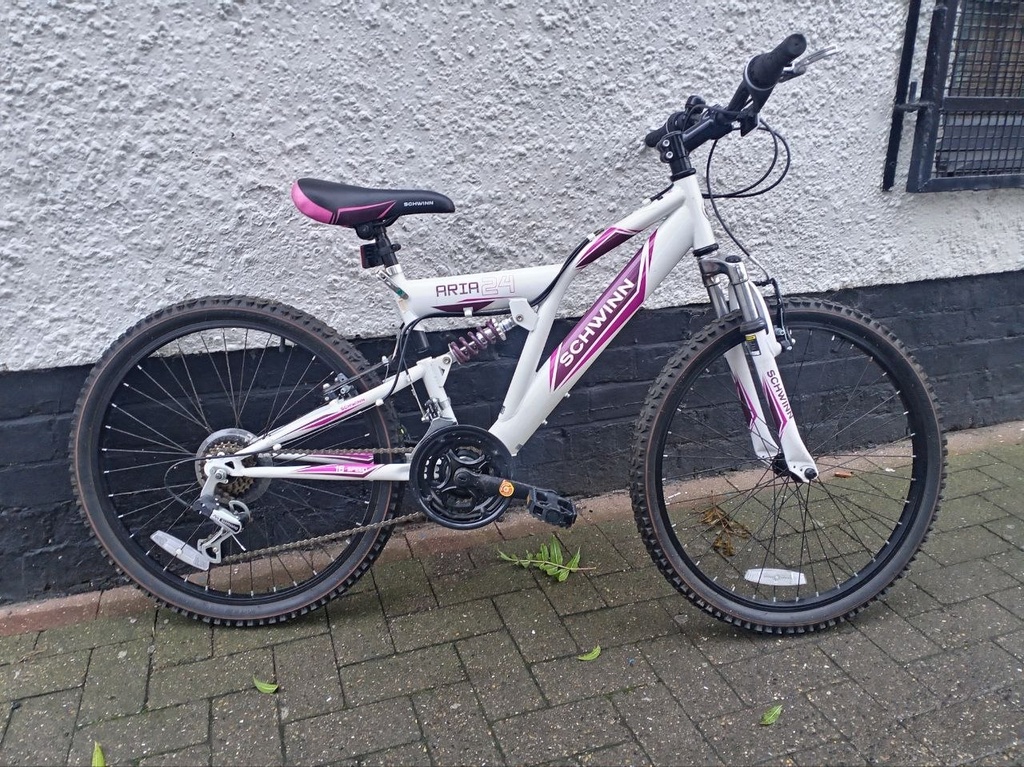 Schwinn Aria 24 Full Suspension