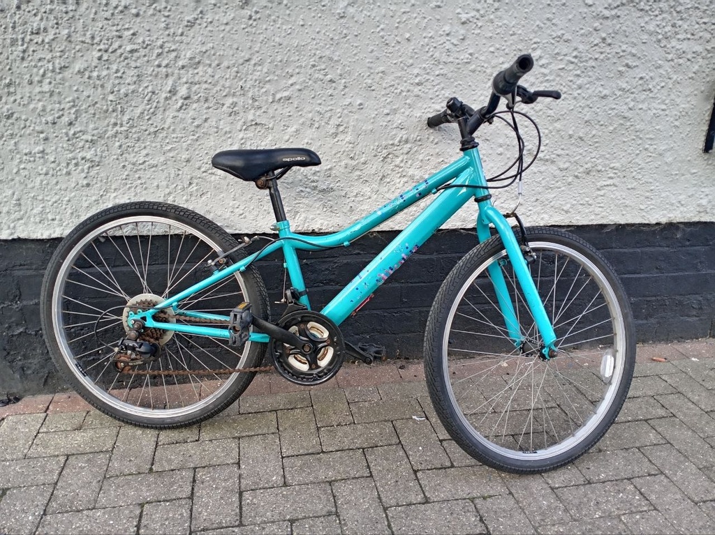 Apollo Teal 24 Bike
