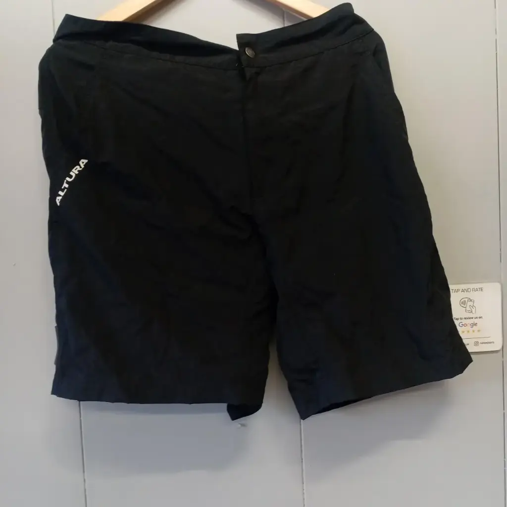 Black Altura Cadence men's baggy cycling shorts