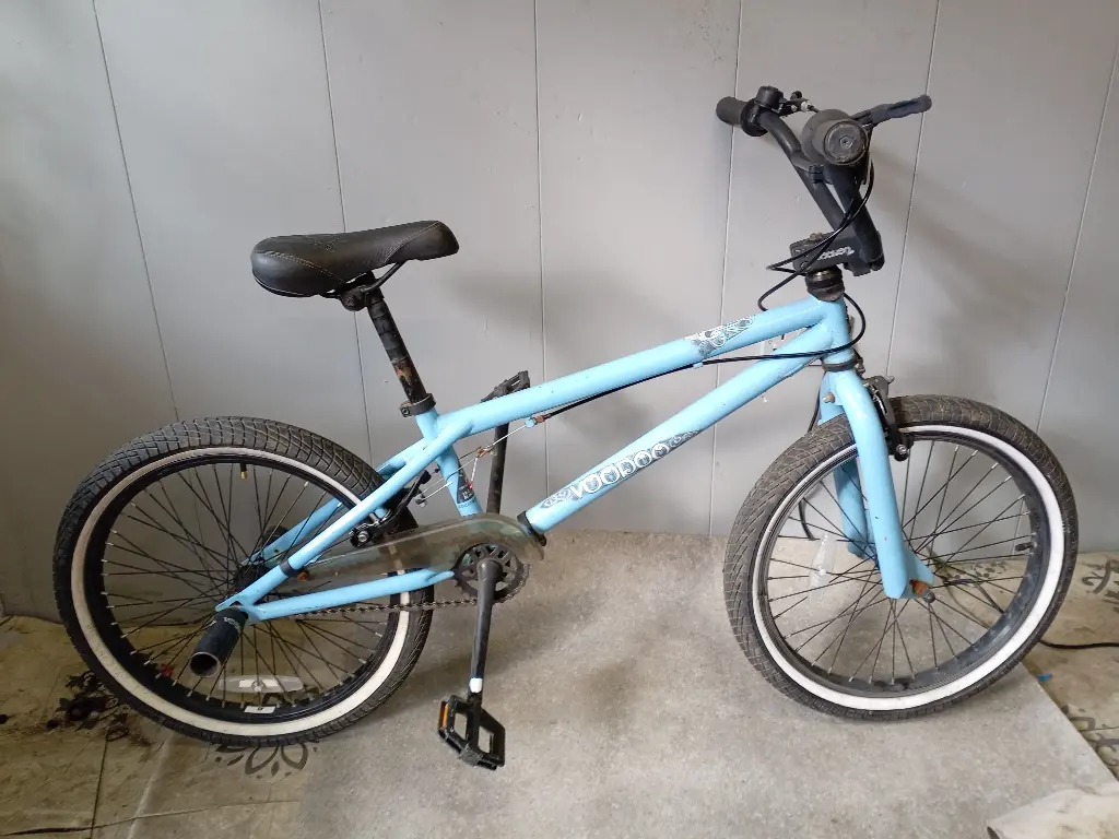 Voodoo Zaka BMX with Stunt Pegs 20 inch wheels