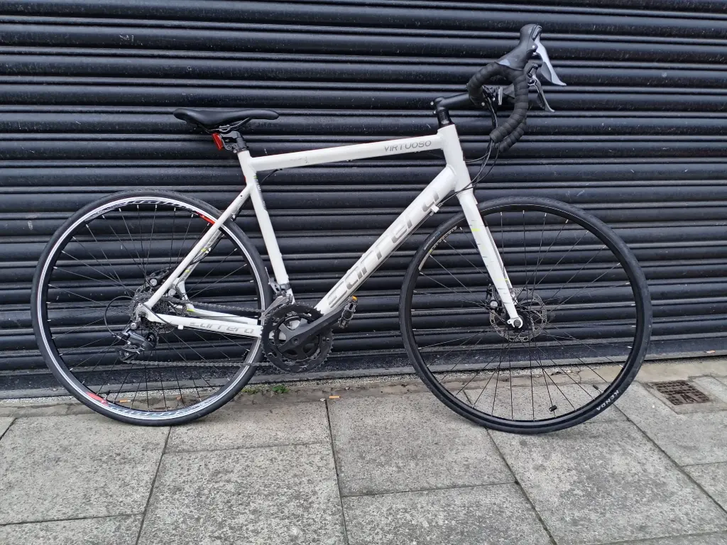 Carrera Virtuoso road Bike in white