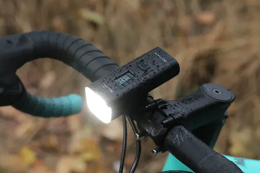 [ALT-250] ALLTY 2500s Bike Light inc Remote by Magicshine®