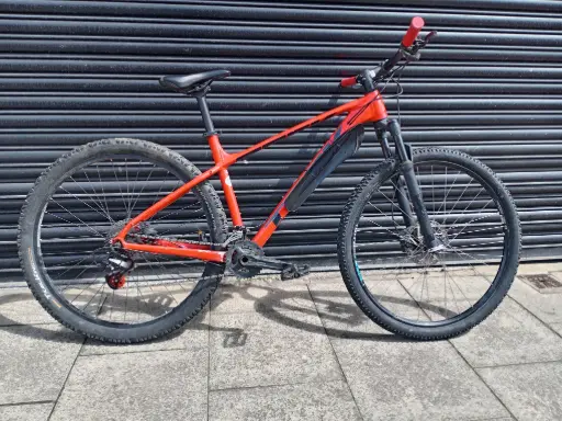 Trek Xcalibre 7 Hardtail Mountain Bike